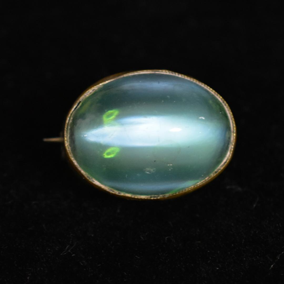 夜間飛行 キャッツアイ古ガラスのレースピン アンティークブローチ　ドール