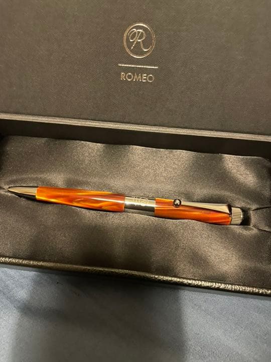 【新品未使用品】伊東屋 Romeo No. 3 イタリアンアンバー(細軸)