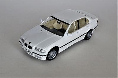 タミヤ BMW 325i プラモデル 1/24