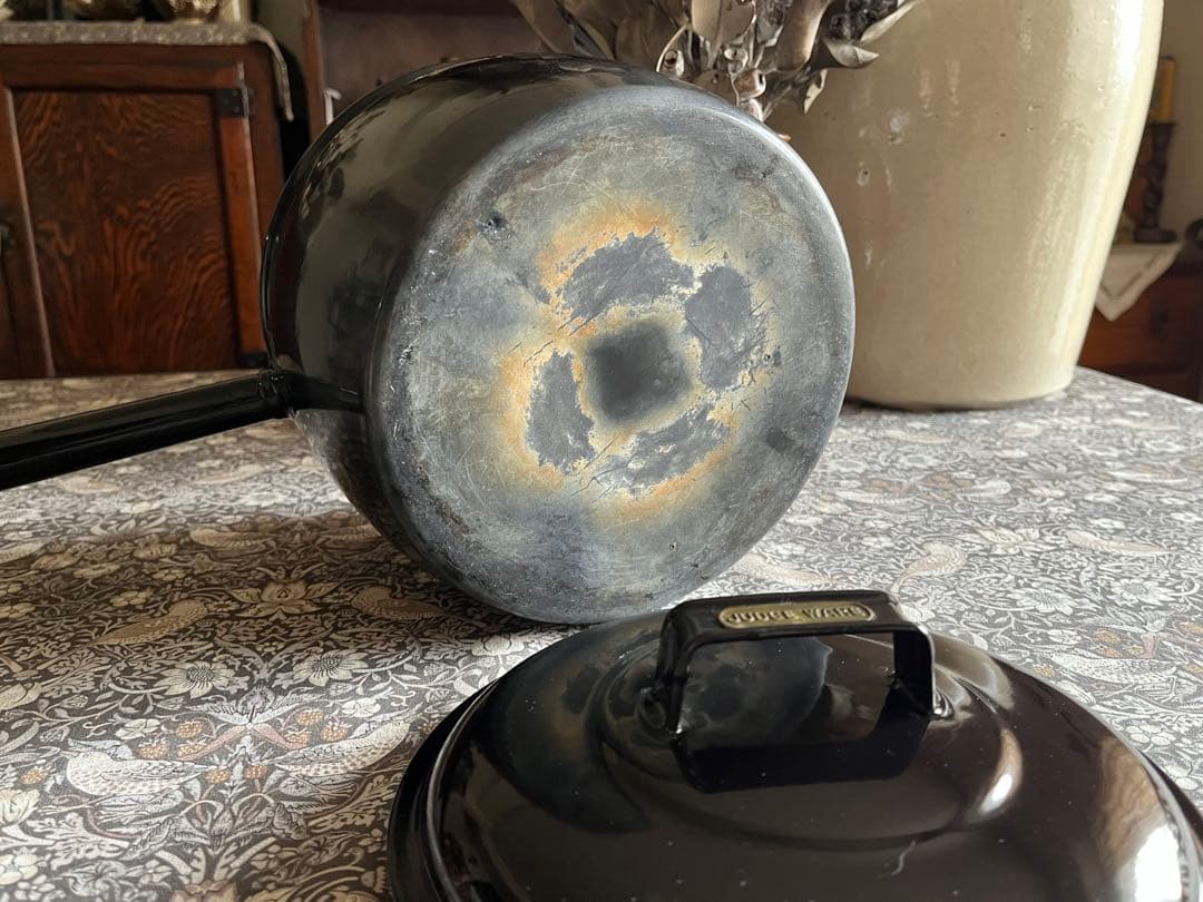 イギリス　アンティーク　JUDGE WARE ホーロー　ソースパン　鍋　エナメル