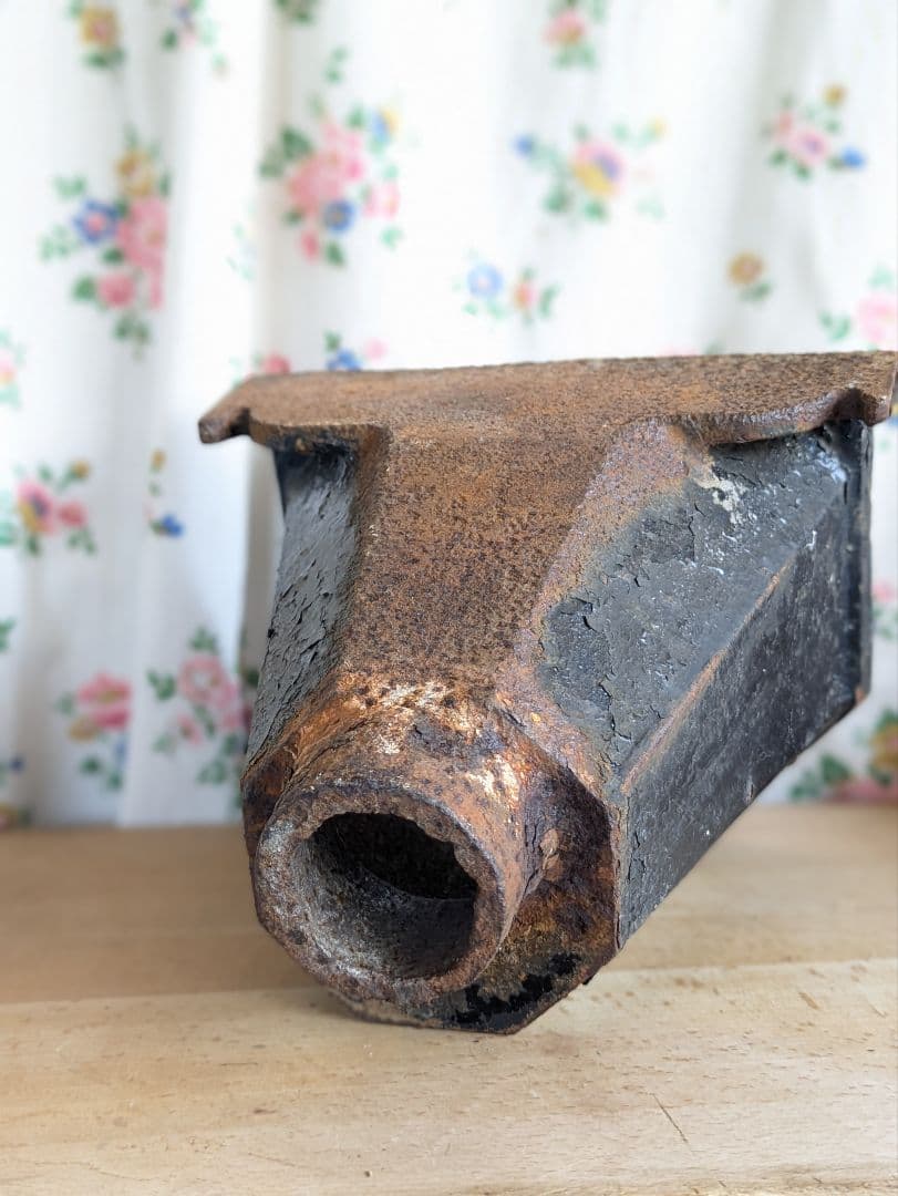 イギリス アンティーク 鉄製 プランター 壁掛け植木鉢 ドレインホッパー 黒