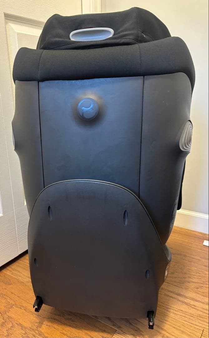 サイベックス　チャイルドシート　シローナSX2 i-Size ブラック