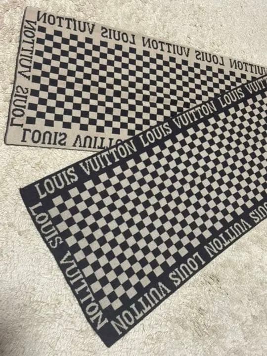 ルイヴィトン　マフラー【値下げしました】