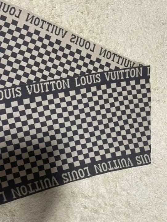 ルイヴィトン　マフラー【値下げしました】