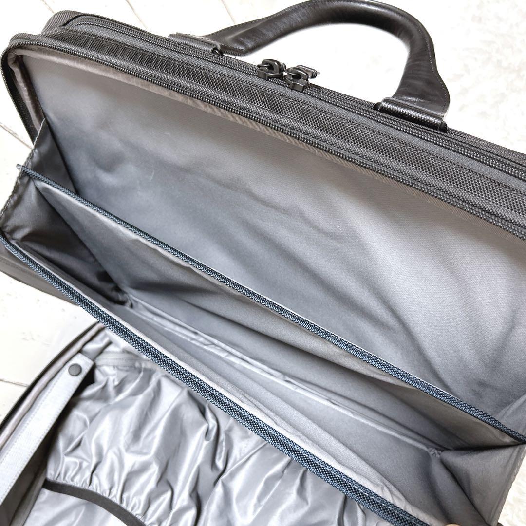 TUMI キャリーバッグ ALPHA2 機内持込可 黒 ビジネス大容量