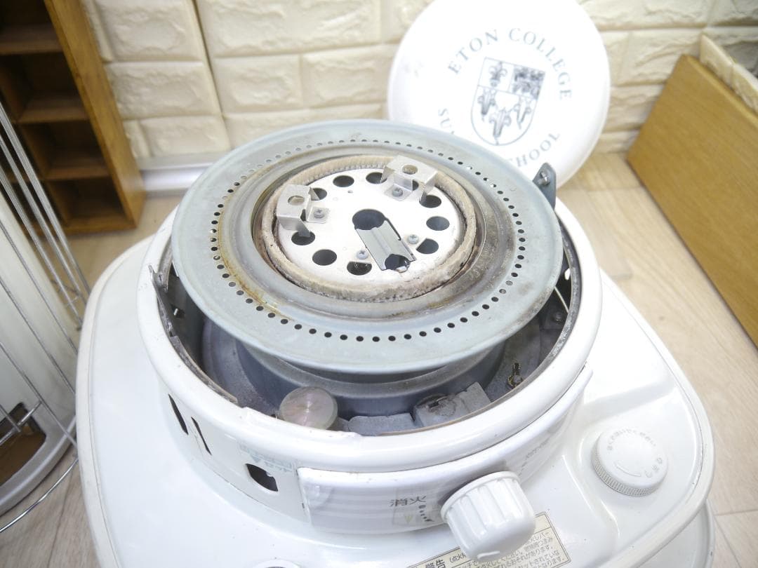 送料込◆2014⑨◆コロナ 石油ストーブ 円筒形ホワイト ストーブ 安全ガード付