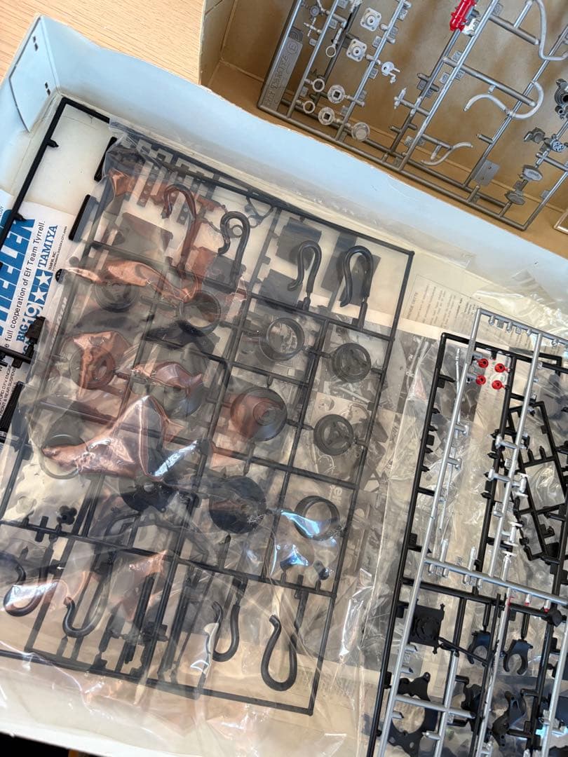 タイレル　p34 シックスホイーラー　プラモデル　1/12 f-f1