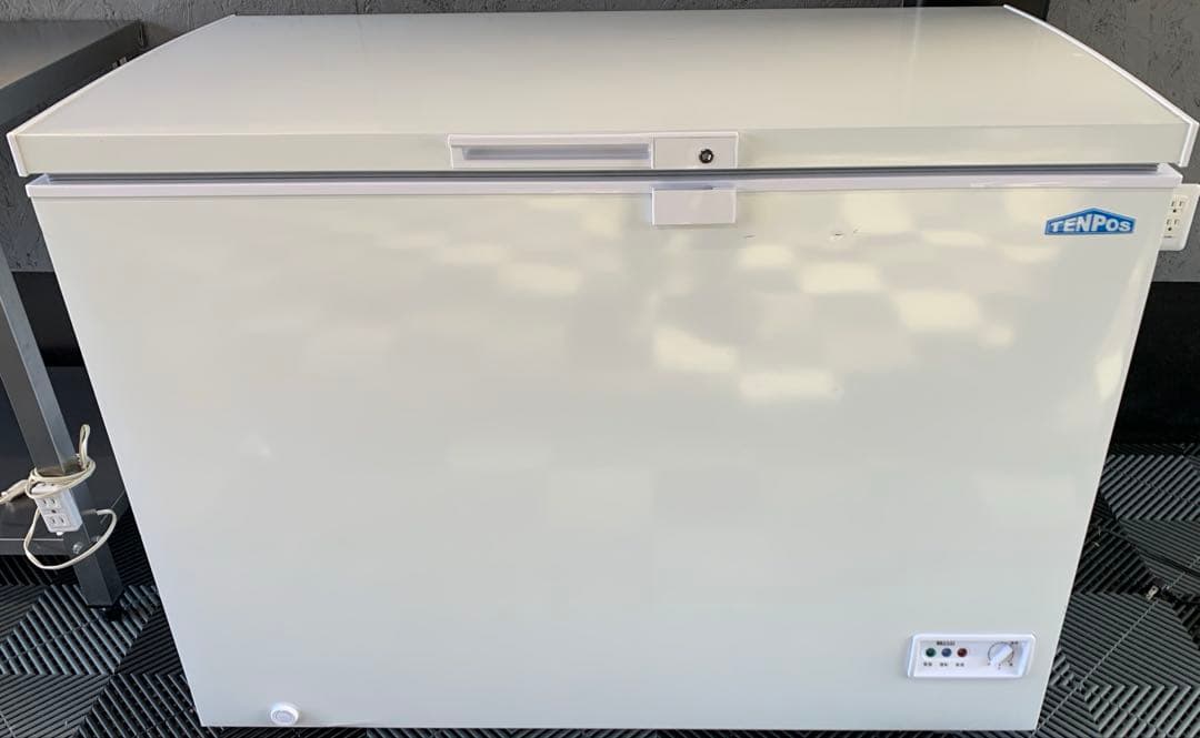 テンポスバスターズ 冷凍庫 冷凍ストッカー282L