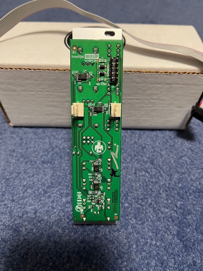 Intellijel Mixup モジュラーシンセサイザー