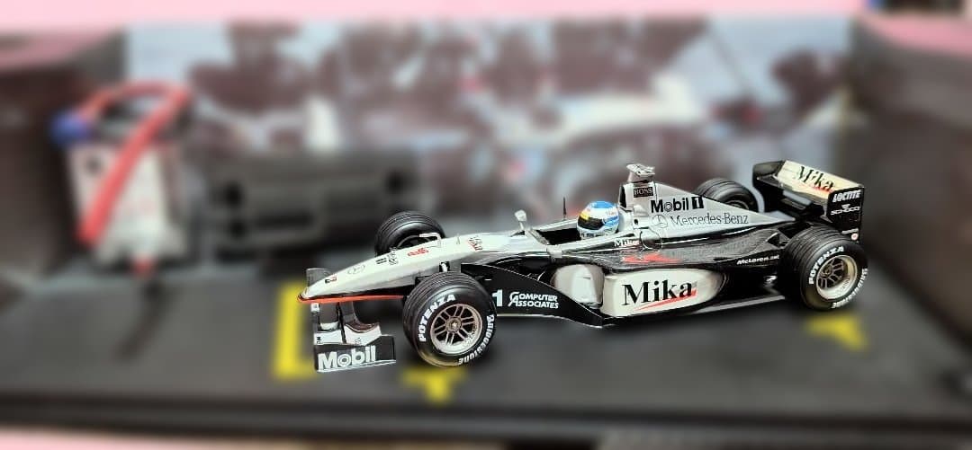 #F1マクラーレン1/24 理由・難あり ミカ・ハッキネン 京商 輸入マテル
