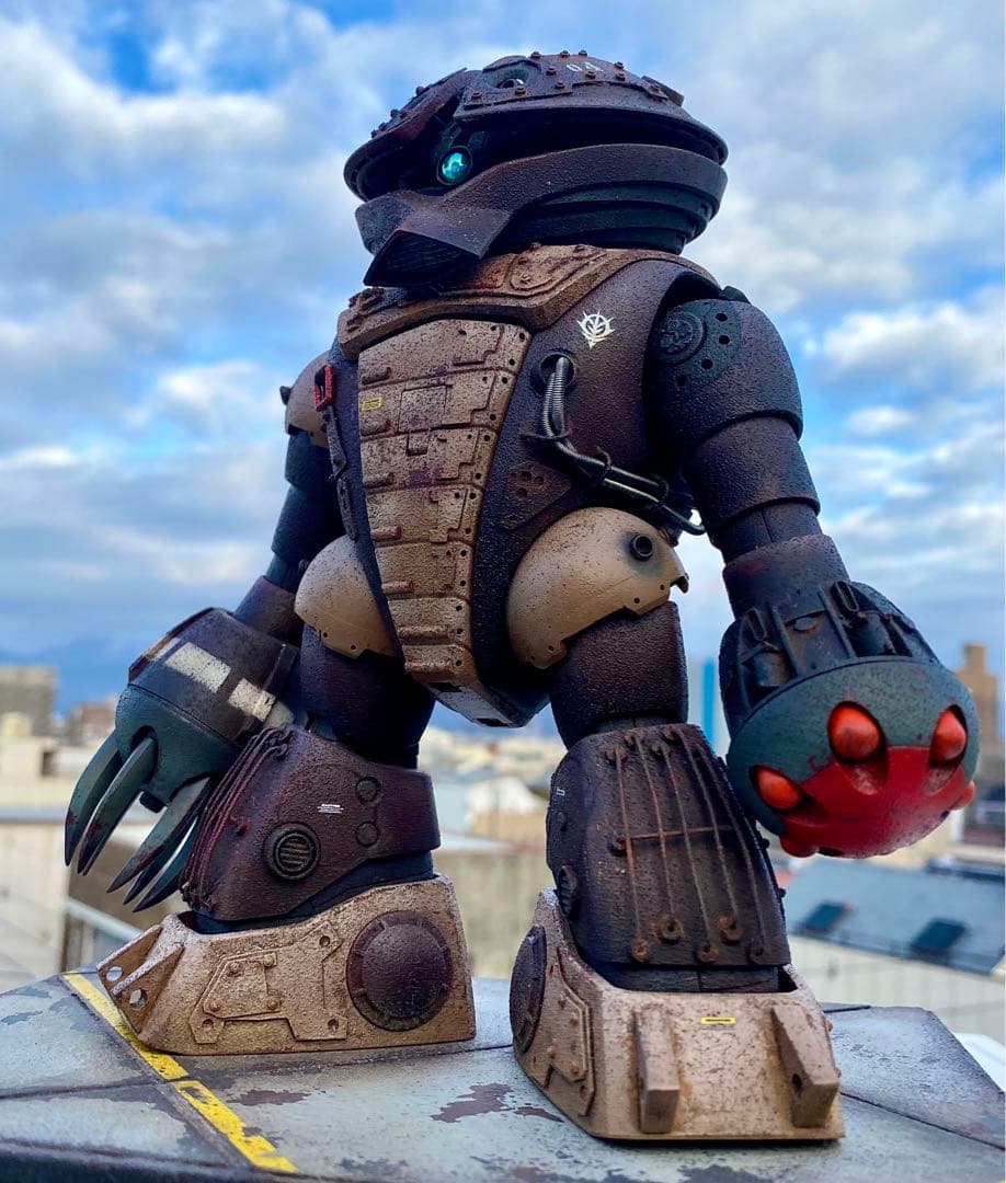 ガンプラ MG 1/100 MSM-04 アッガイ　完成品