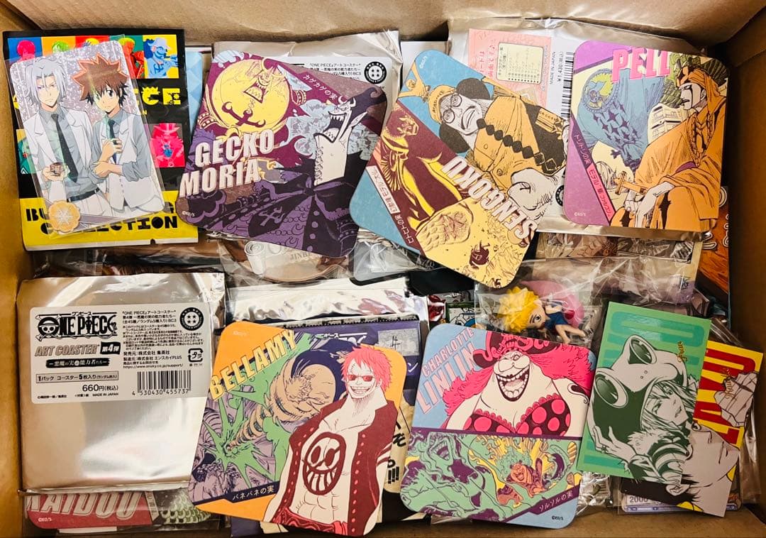 ジャンプ one piece ナルト 家庭教師 アニメキャラグッズ大量まとめ売り