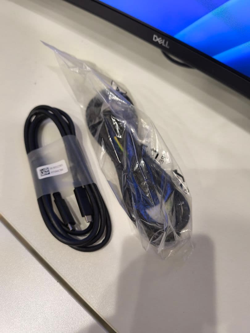 DELL P3424WE 34インチ ウルトラワイドモニター