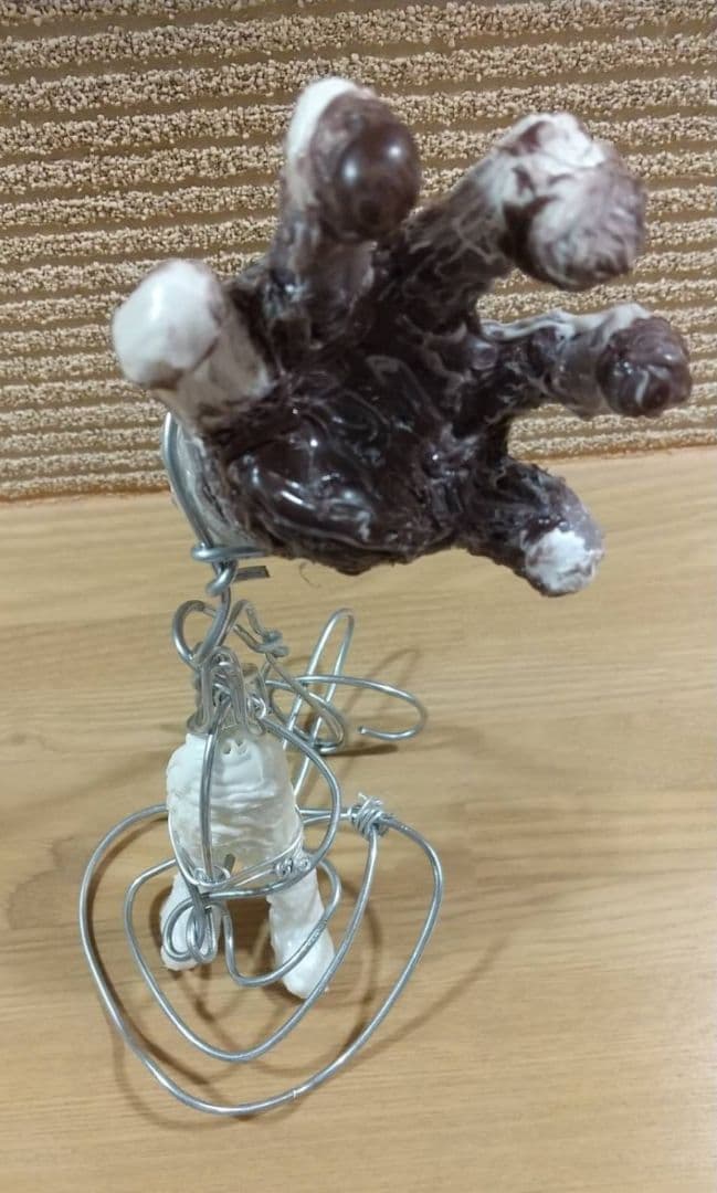 唯一特製！#奨学金返済 に『宇宙服』〜或る物体〜