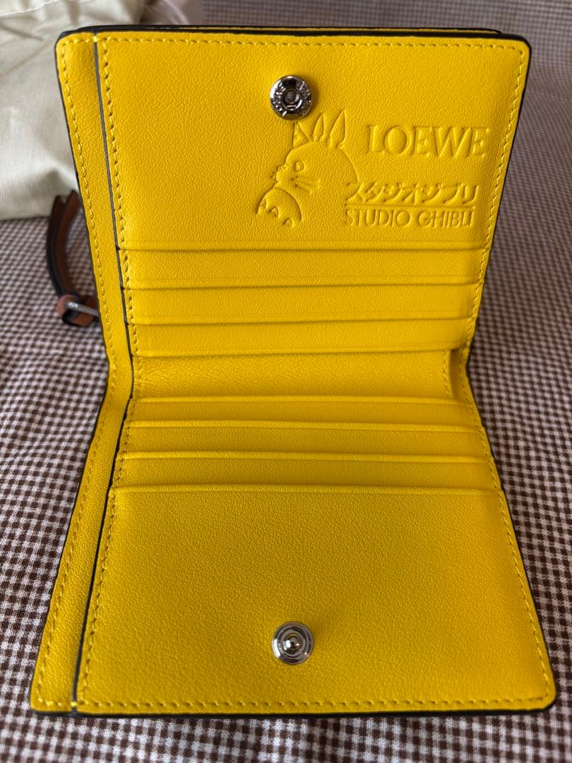 ロエベ　ウォレット ジブリ トトロ　折り財布 イエロー