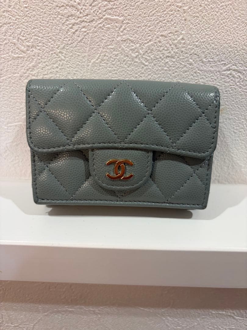 CHANEL マトラッセ　コンパクト財布