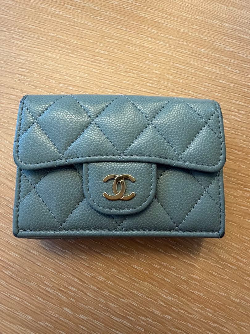 CHANEL マトラッセ　コンパクト財布