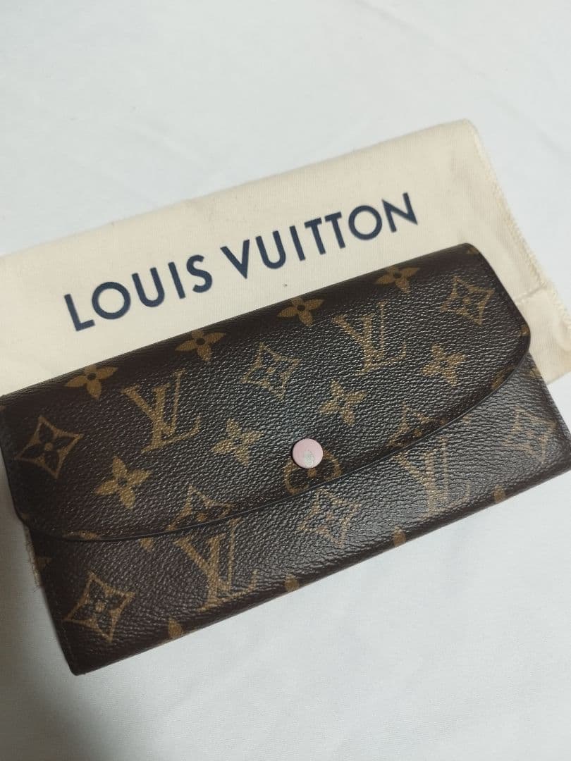 ルイヴィトン 二つ折り財布 モノグラム　ポルトフォイユエミリー