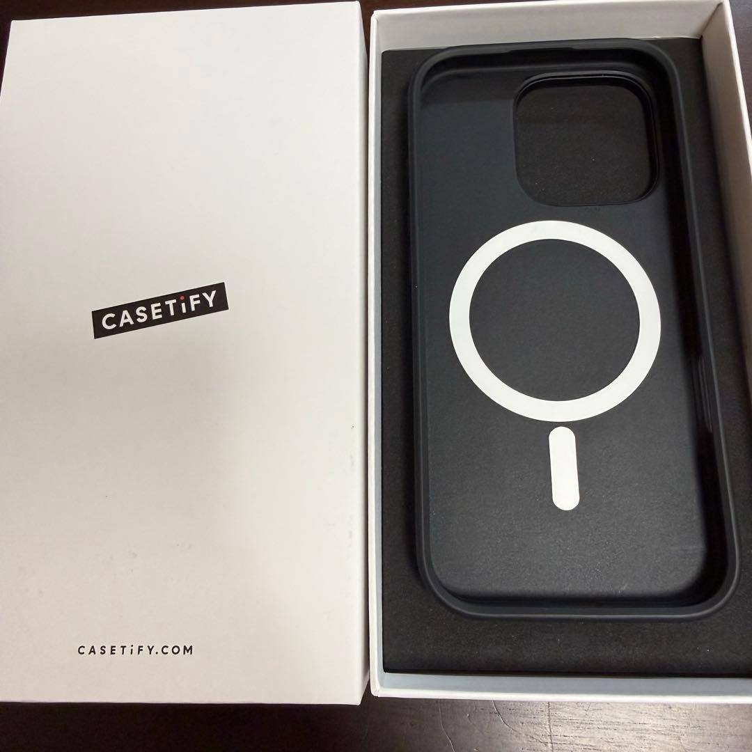 【美品】CASETiFY  ミラーMagSafe対応ハードケース