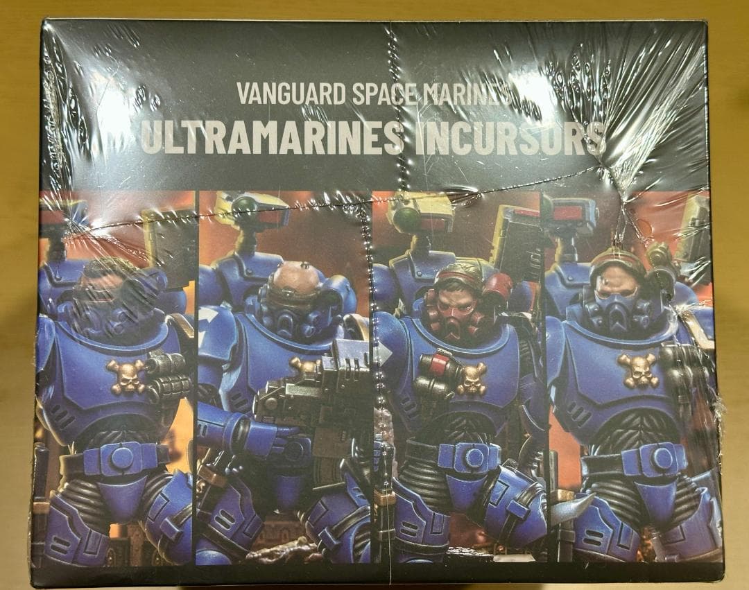 JOYTOY ウォーハンマー 40kウルトラマリーンズ・インカース 1/18