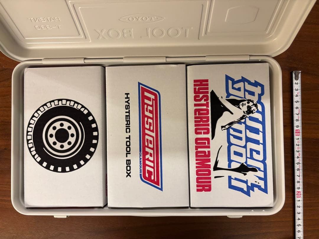 ヒステリックグラマー ノベルティHYSTERIC TOOL BOX SET