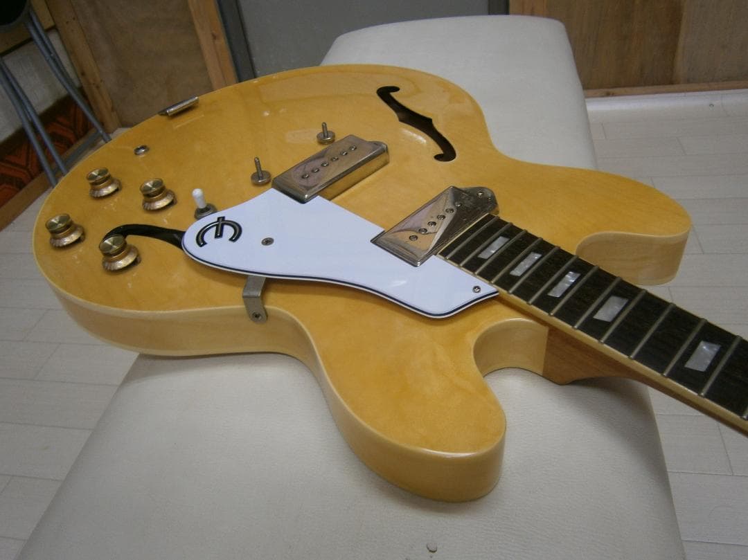 エピフォン＜カジノ・Casino＞欠品パーツあり