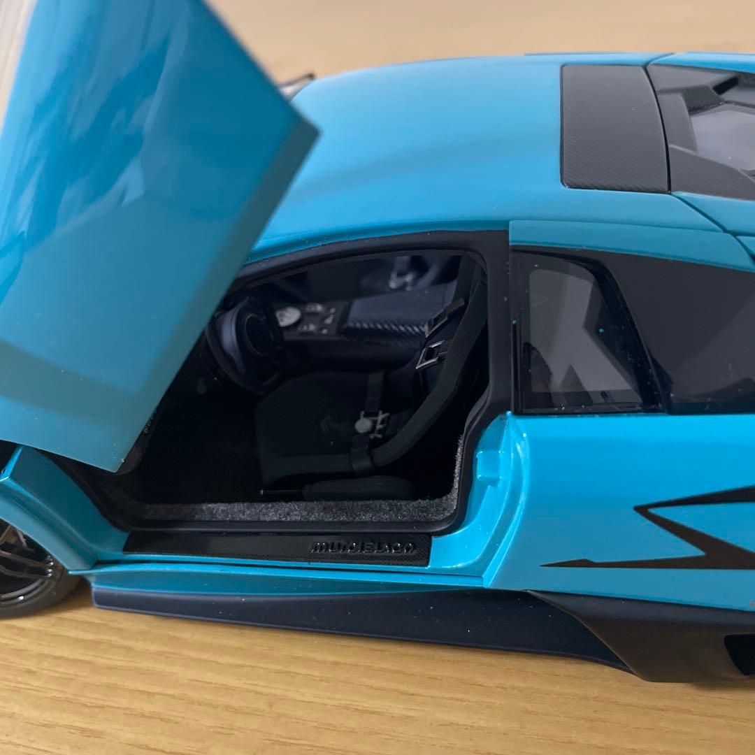 オートアート1/18ランボルギーニ　ムルシエラゴ　LP670-4SV