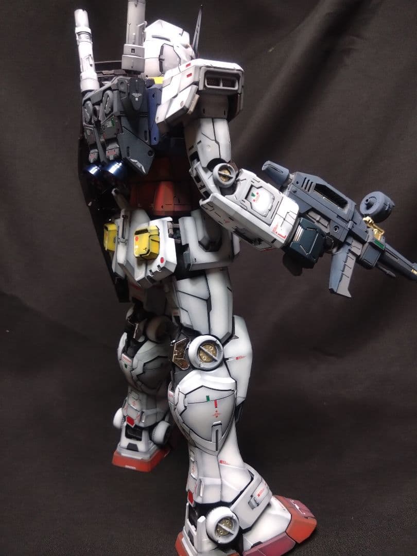 リョウ51　　ガンプラ PG UNLEASHED 1/60ガンダム 完成品