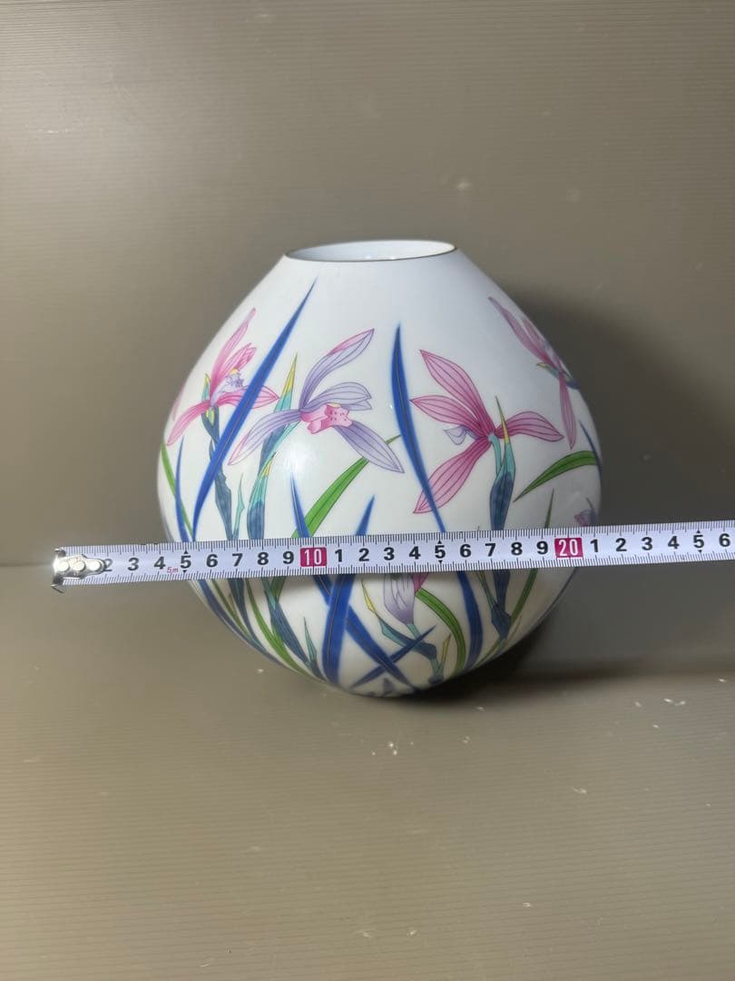 2579 香蘭社　春蘭　花瓶