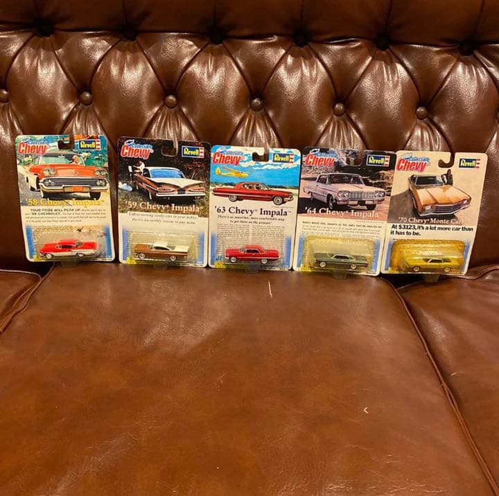 Revell collectible  ローライダーホットホイールインパラ