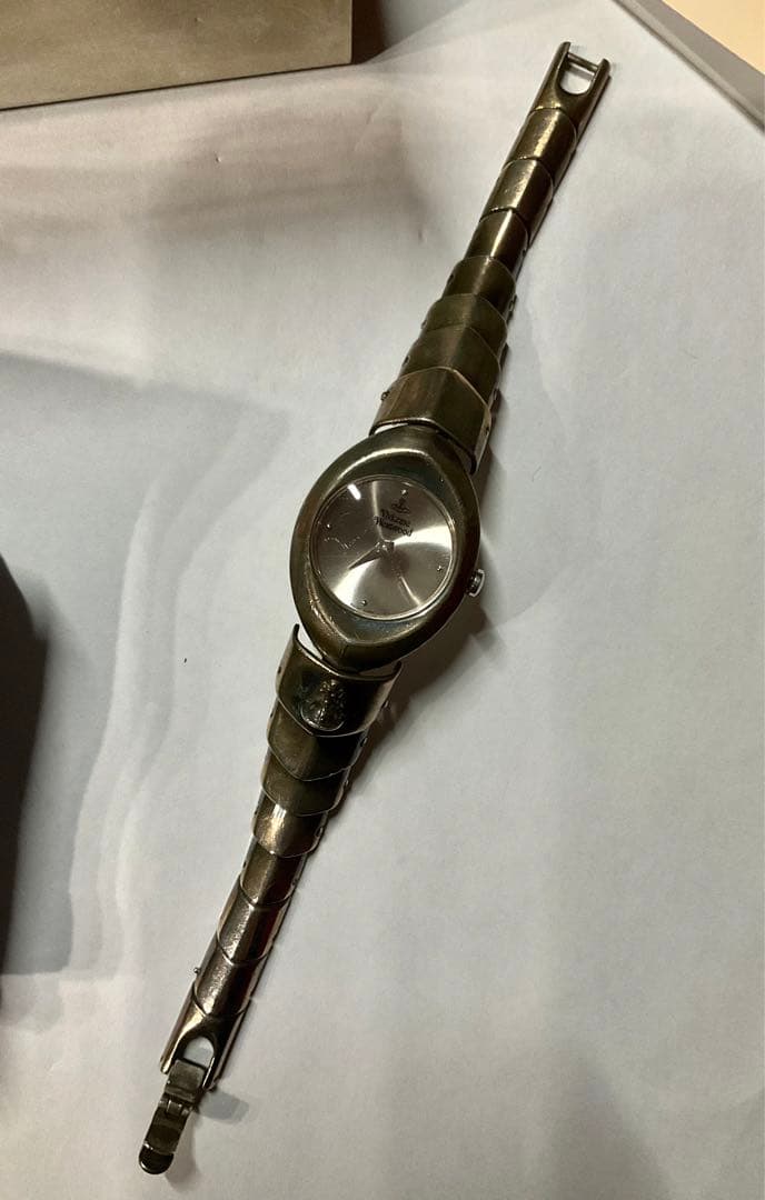 vivienne westwood アーマーウォッチ