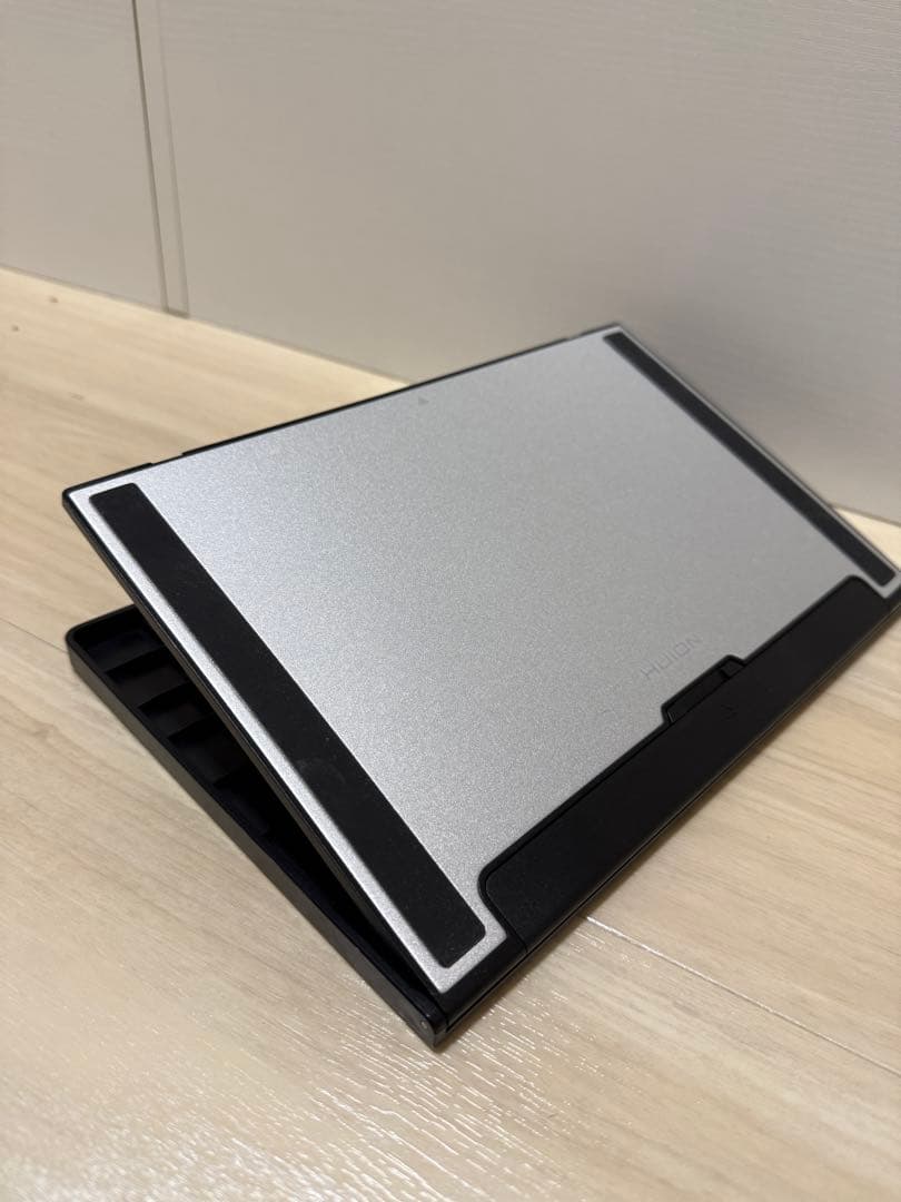 【液晶タブレット美品】HLION KAMVAS13