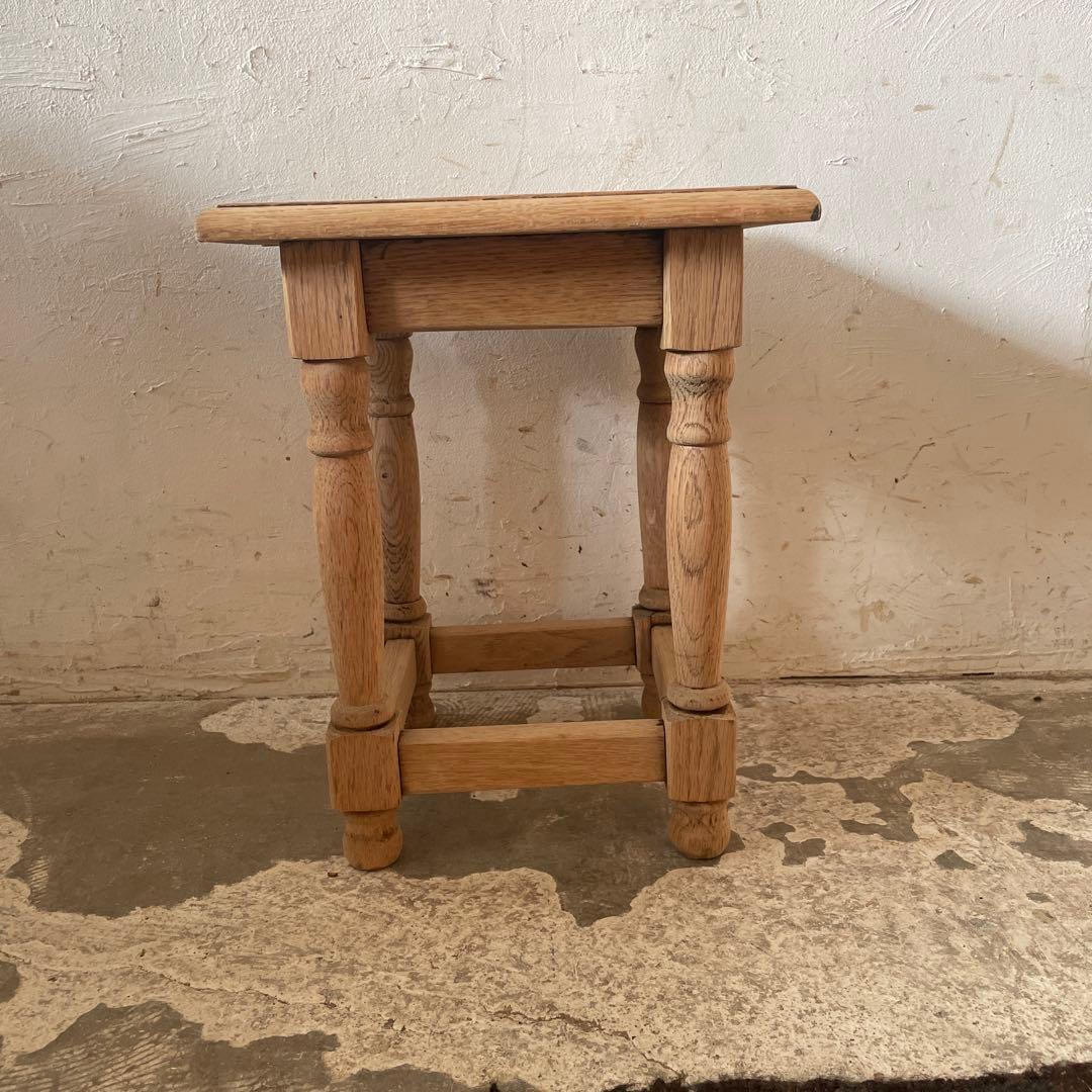 ビンテージ　サイドテーブル ベッドサイドテーブル　スツール　剥離