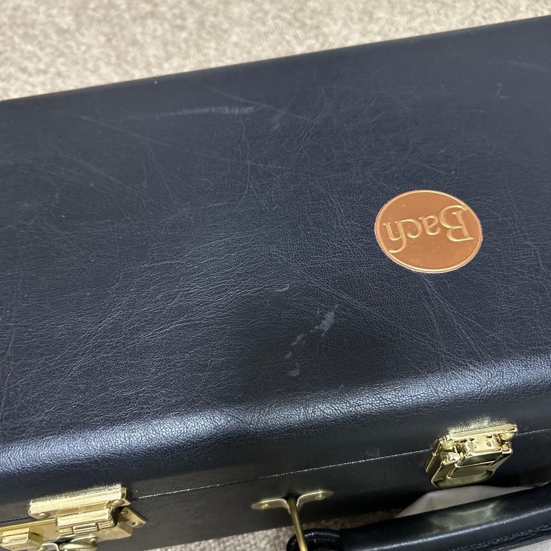 Bach トランペットケース 黒 　ショルダーストラップなし