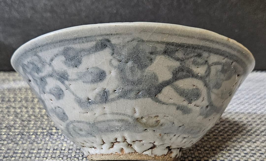 名碗❗】中国古陶磁器　明末～清初 福建琉球古窯　青華染付　唐草に渦巻文様 茶碗