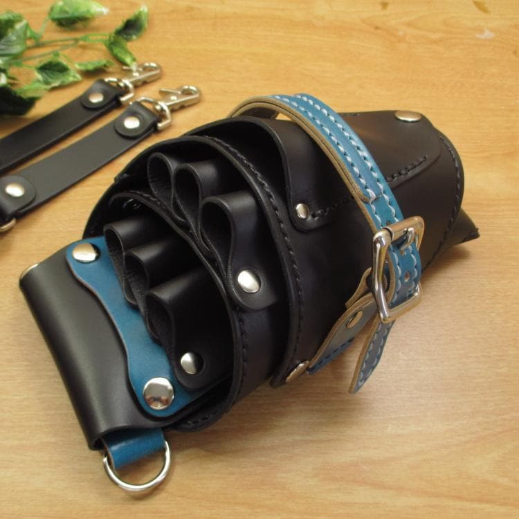 【特別価格】ブラック＆ブルー　６丁差し　本革シザーケース　SCA-150/CKB