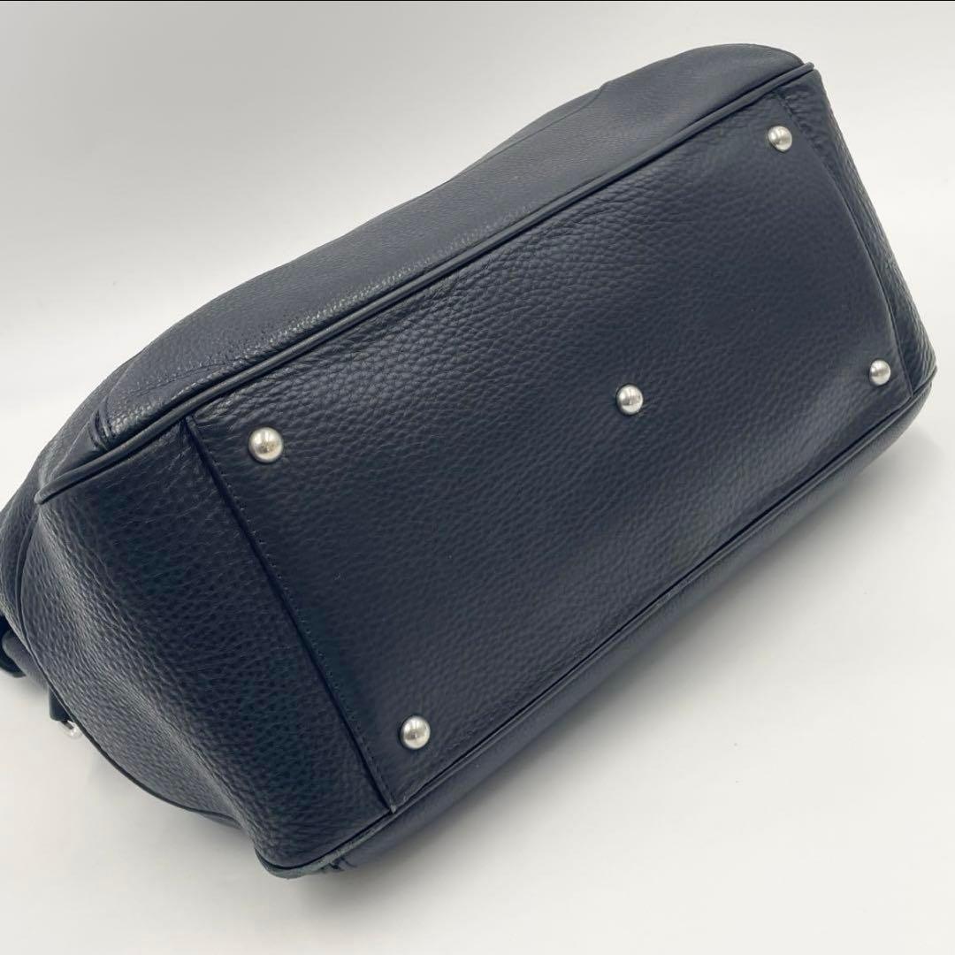 ⭐️⭐️美品⭐️⭐️PELLE MORBIDA 本革 黒 ショルダー付き　オシャレ