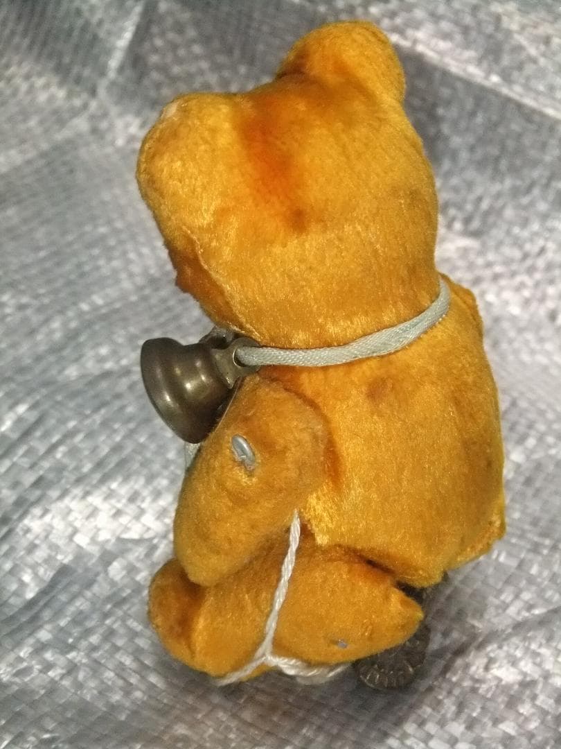 175.00 イギリスポンド値札がついたままのベアちゃん　時代色付きです