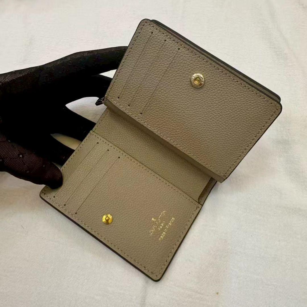 期間限定価格 二つ折り財布 カーキ色