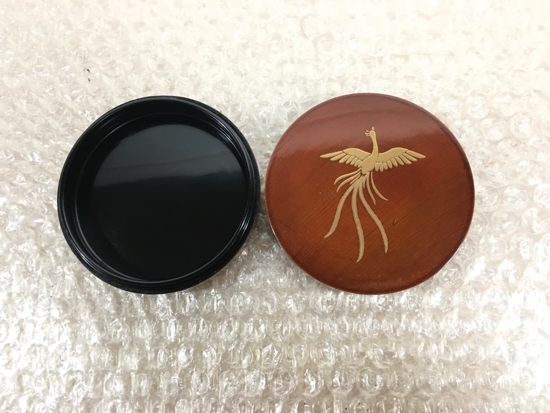 [三代目春斉] 前端春斉 溜檜木 鳳凰蒔絵円相香合 茶道具 杉浦澄子 伝統漆芸