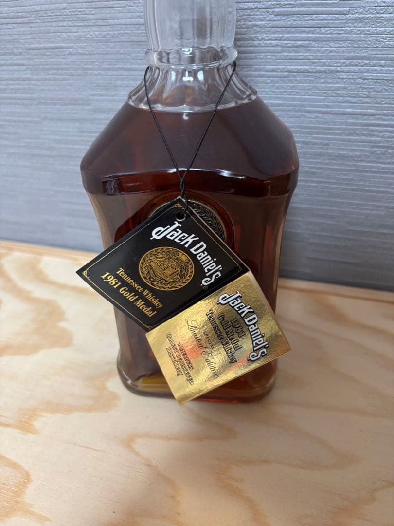 JACK DANIELSジャックダニエル1981ゴールドメダル