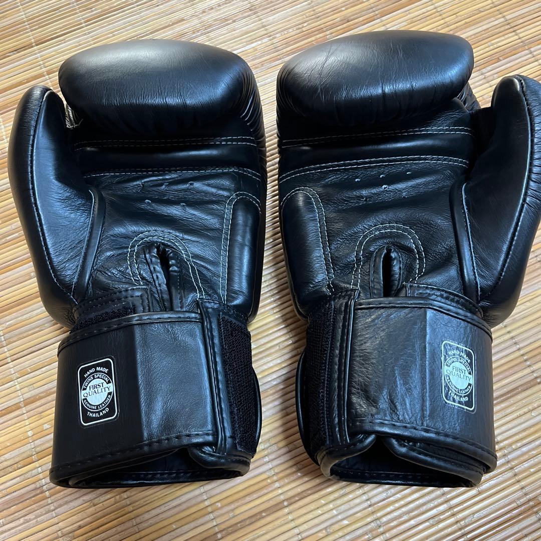 【超美品】TWINS ボクシンググローブ 14oz ツインズ14オンス