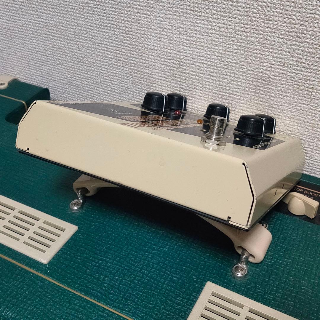 ギター Behringer VT999 Vintage Tube Monster