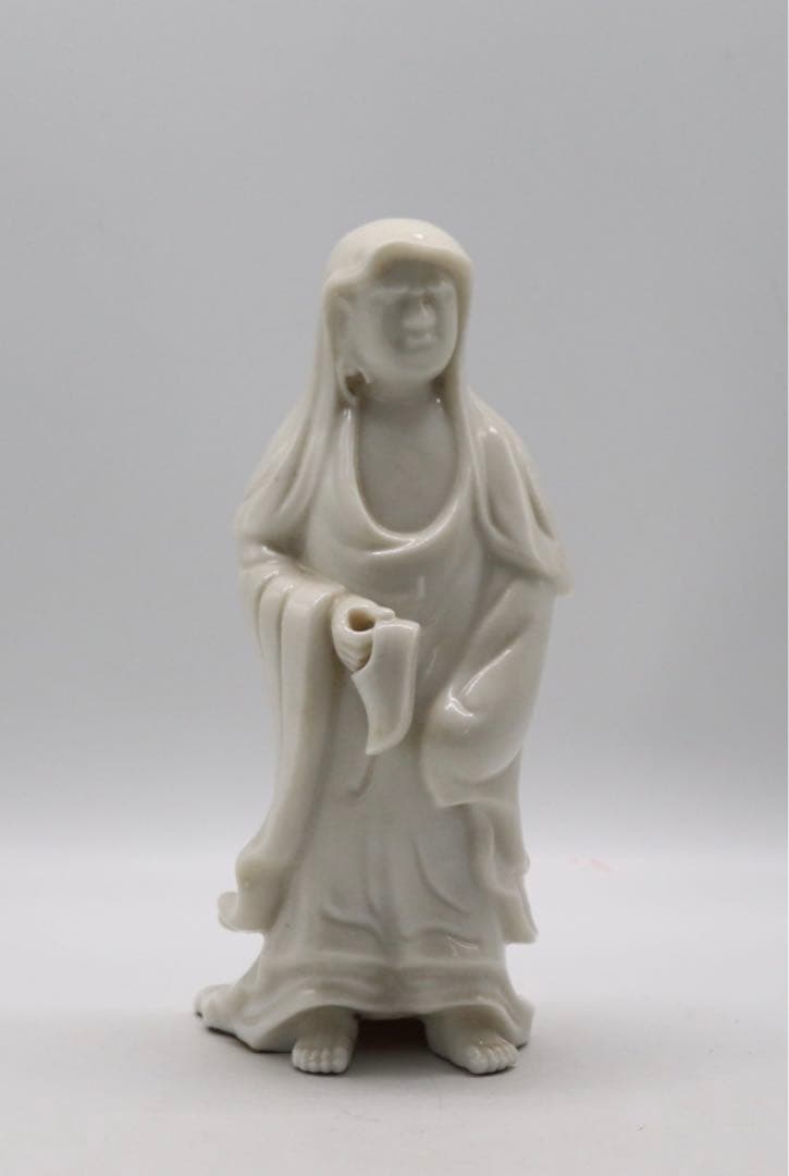 中国　徳化窯白磁　達磨　送料込み0927