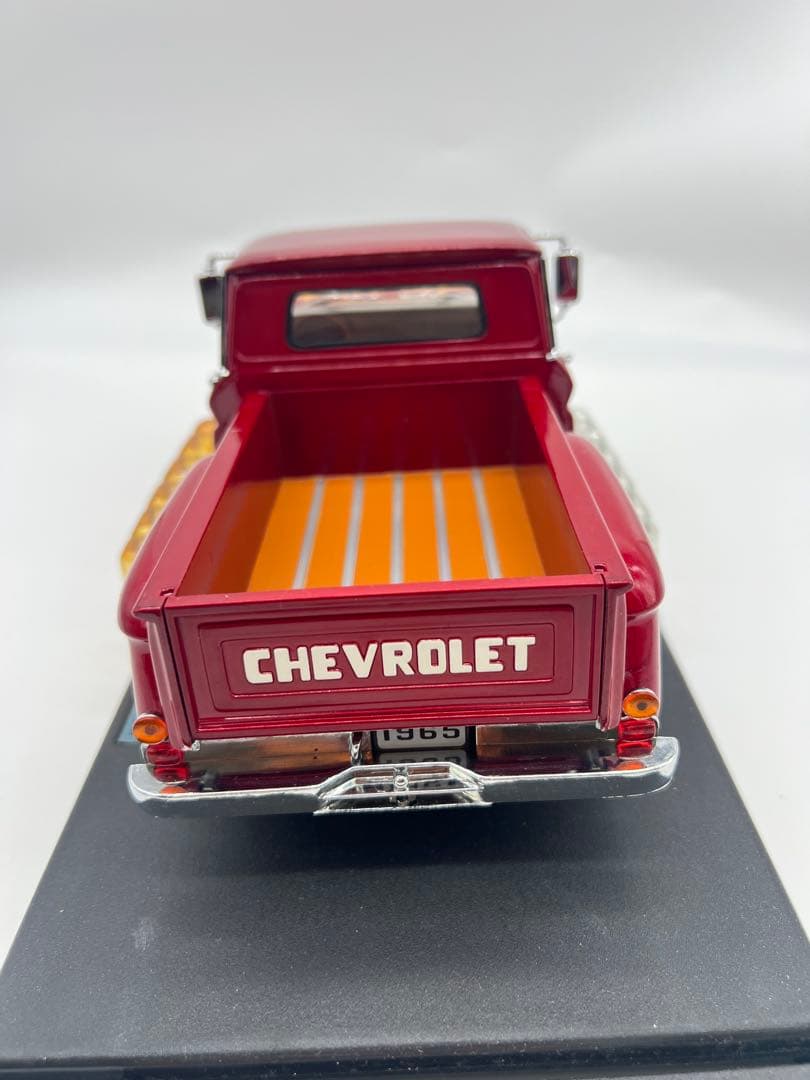 No248 ミニカー1/18箱あり Chevrolet LOWRIDER