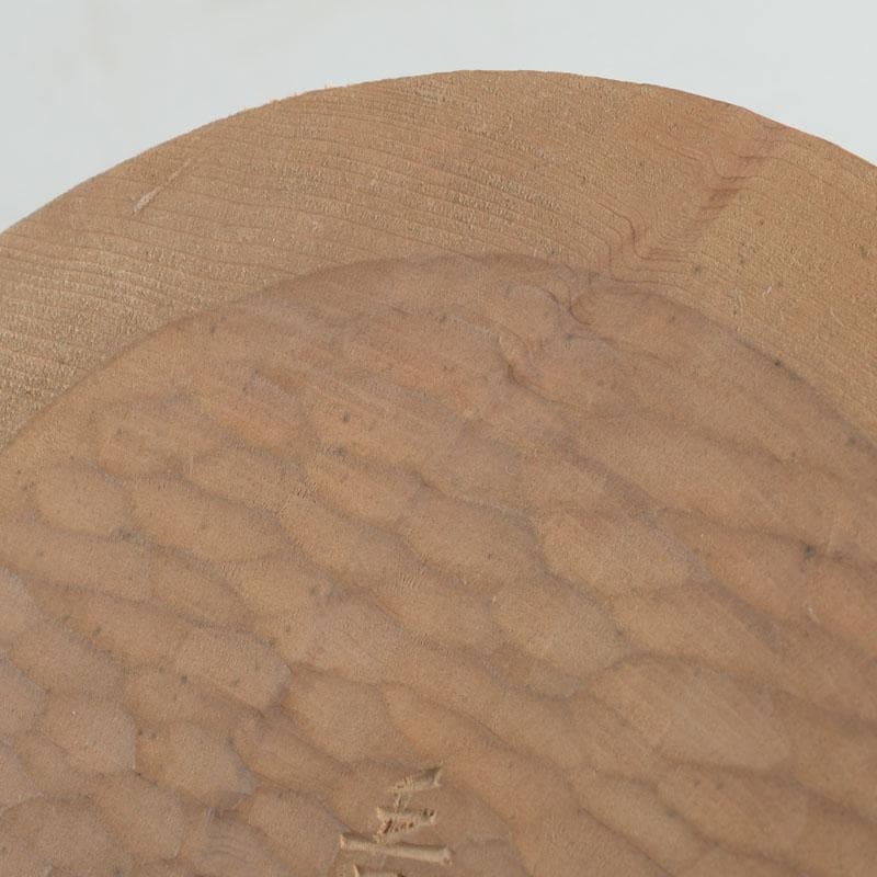 新木　氷馬 富山県工芸家　得地秀生作　木彫　犬　置物　共箱　V　9559