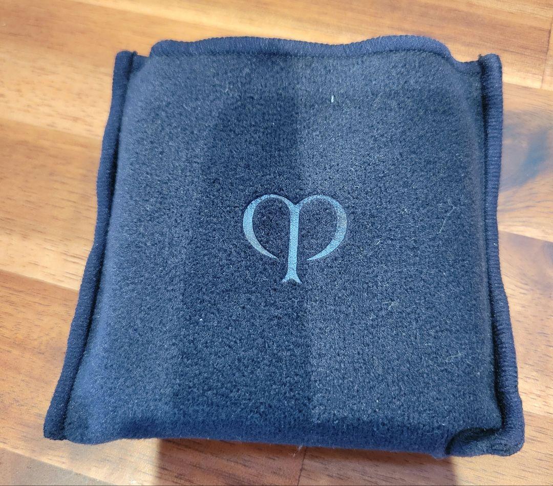 クレ・ド・ポー ボーテ 　フェイスパウダー　フェイスブラシ付き