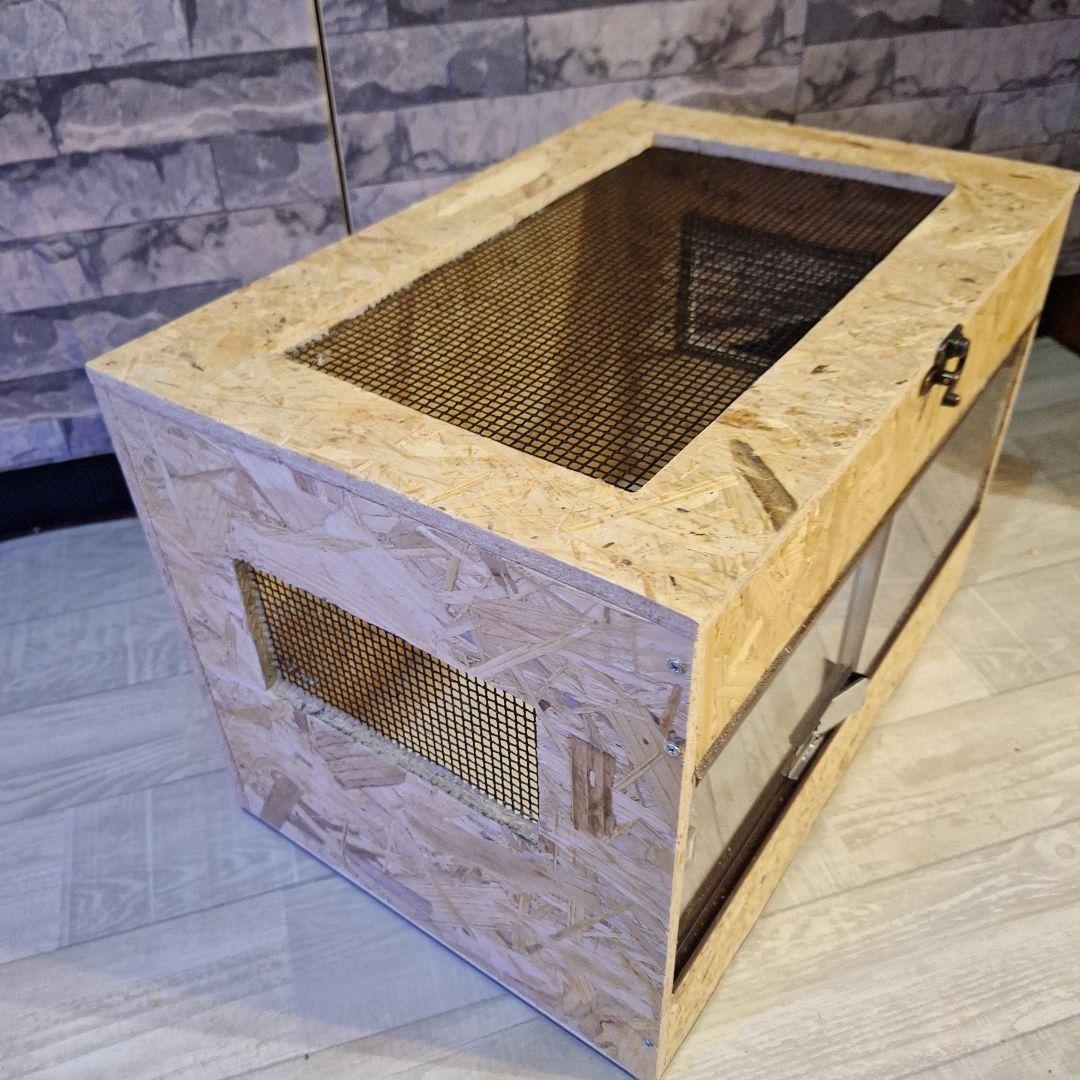 機能充実！OSB木製ケージ(未使用)②