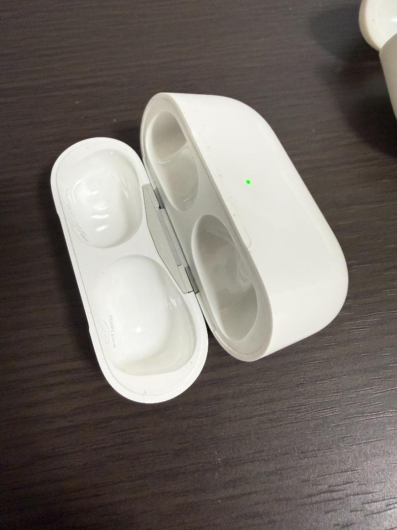 ★美品★　AirPods Pro 2 第二世代　おまけ付き