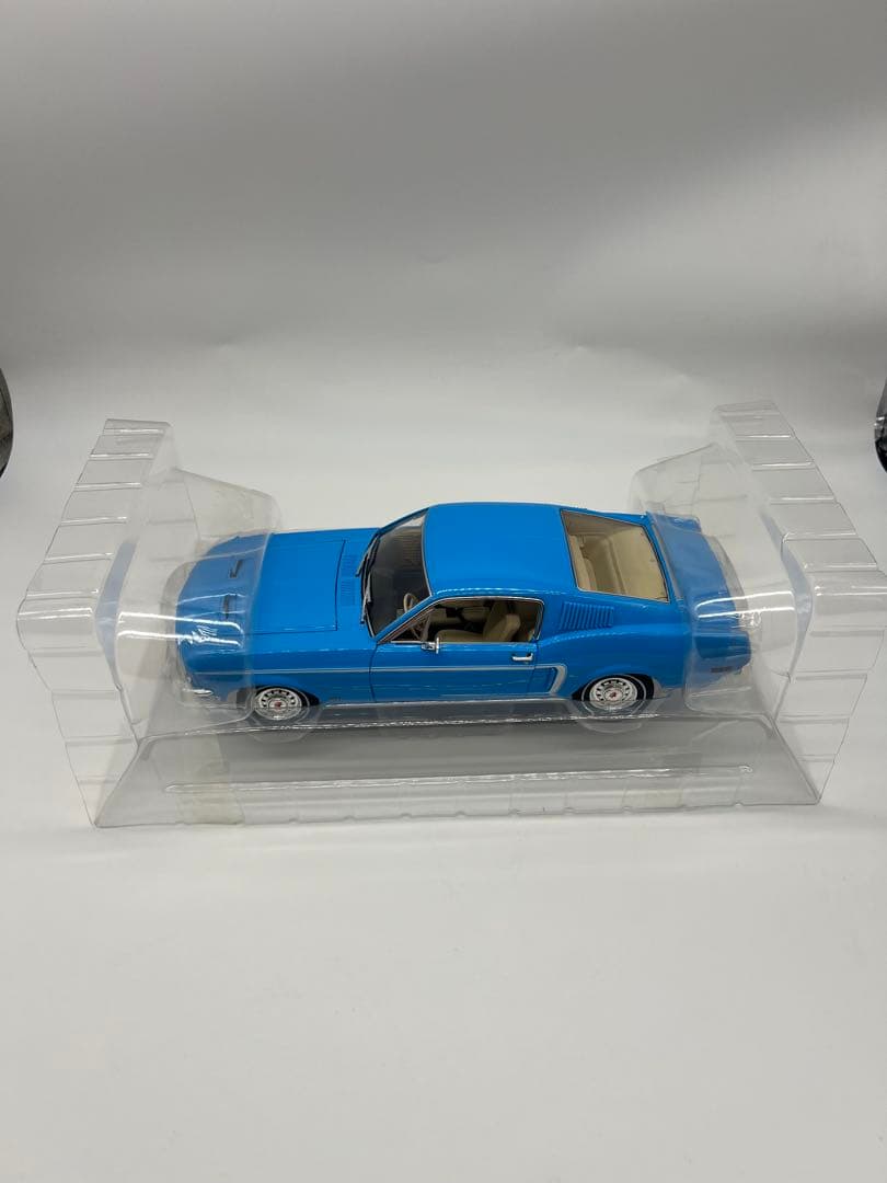 No48 ミニカー1/18箱あり Ford 1960 MUSTANG